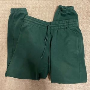 tna cozy fleece boyfriend sweatpants SIZE SMALL